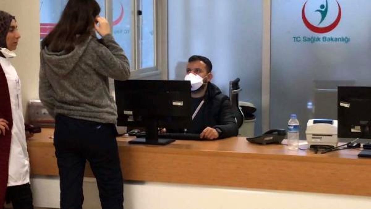 İstanbul’daki devlet hastanesinde hareketli dakikalar! Acil servis kapatılıp çalışanlara maske dağıtıldı